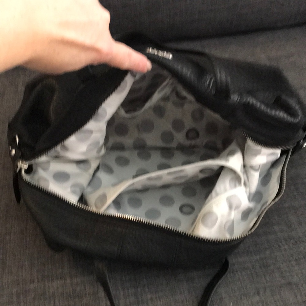 Authentic COACH bag - Picture 4 of 7